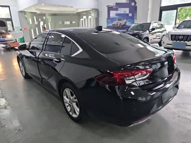 Buick Regal — Фото автомобиля 4