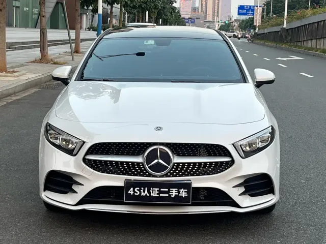 Mercedes-Benz A-Class — Фото автомобиля 3