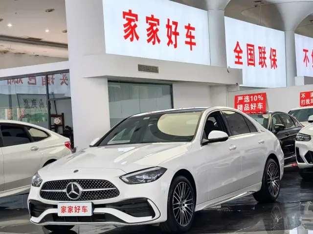 Mercedes-Benz C-Class — Фото автомобиля 2