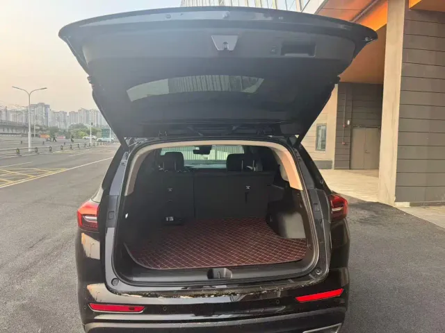Buick Envision Plus — Фото автомобиля 6