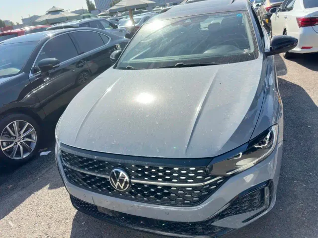 Volkswagen Lavida — Фото автомобиля 2