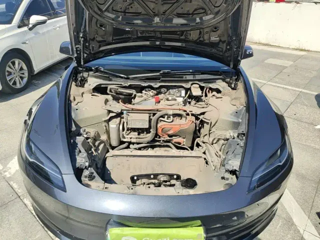 Tesla Model 3 — Фото автомобиля 19