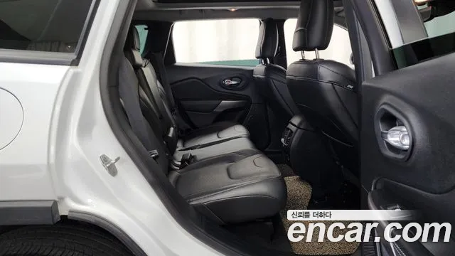 Jeep Cherokee Cherokee(KL) — Фото автомобиля 12