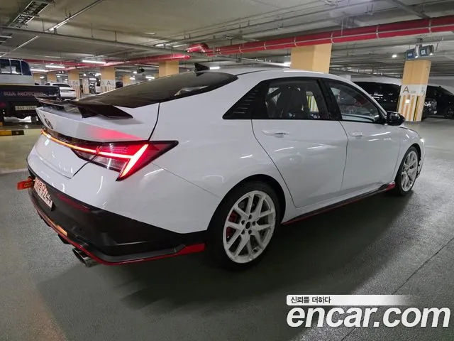 Hyundai AVANTE — Фото автомобиля 3