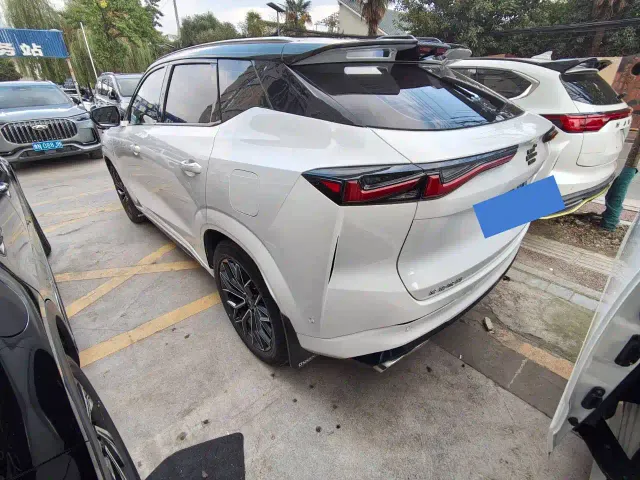 Changan Z6 — Фото автомобиля 14