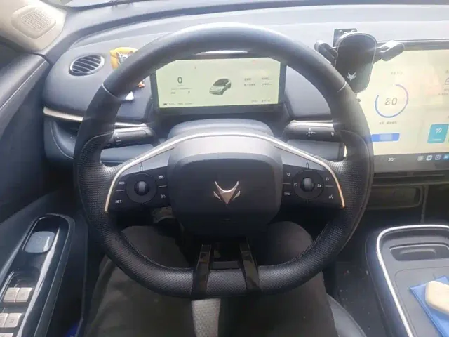 Arcfox T1 — Фото автомобиля 10