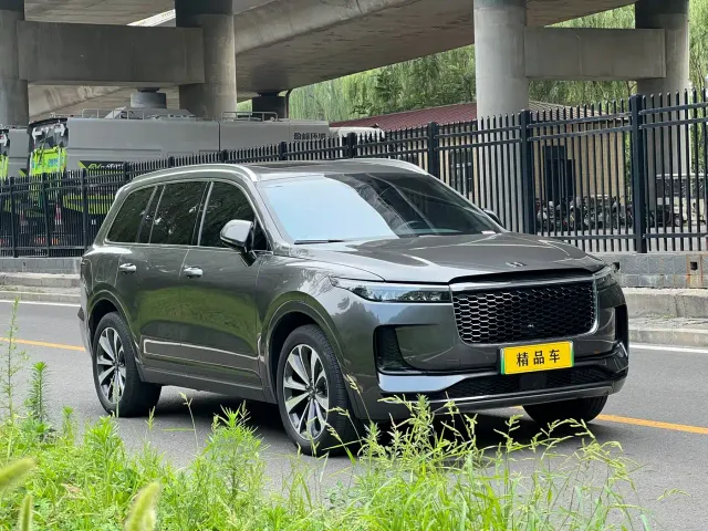 Li Auto ONE — Фото автомобиля 3
