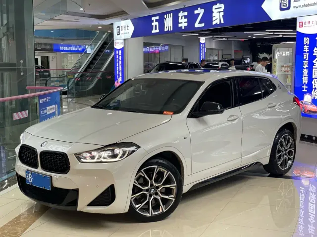 Фотография автомобиля — BMW X2