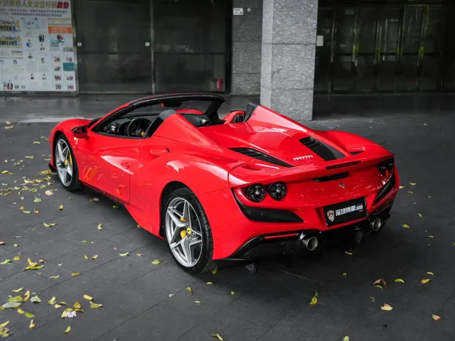 Ferrari F8 — Фото автомобиля 24