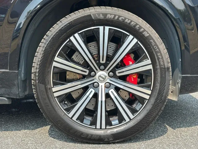 Volvo XC90 — Фото автомобиля 16