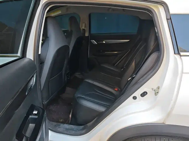 Xpeng G3 — Фото автомобиля 16
