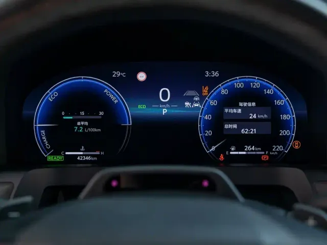 Toyota Alphard — Фото автомобиля 13
