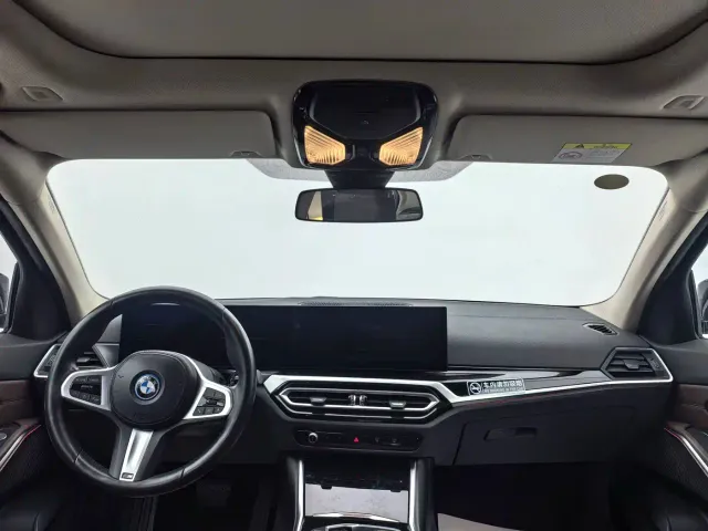 BMW i3 — Фото автомобиля 3