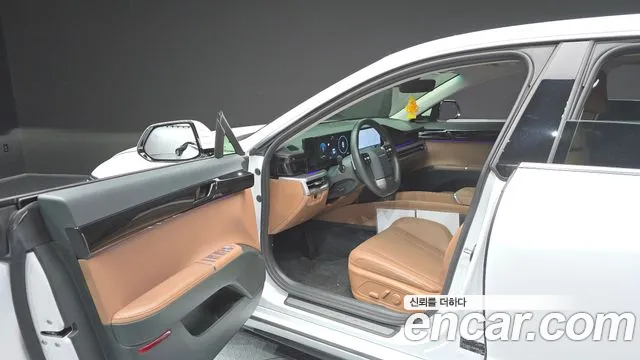 Hyundai Grandeur Grandeur (GN7) 2.5 Бензин 2WD — Фото автомобиля 9