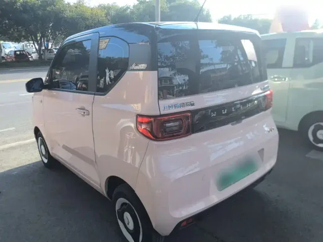 Wuling Hongguang Mini EV — Фото автомобиля 4