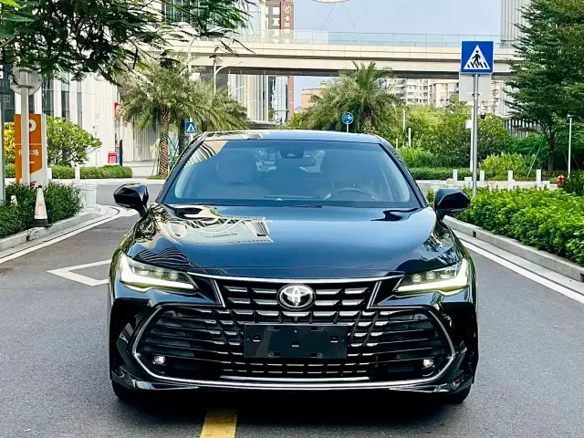 Toyota Avalon — Фото автомобиля 5