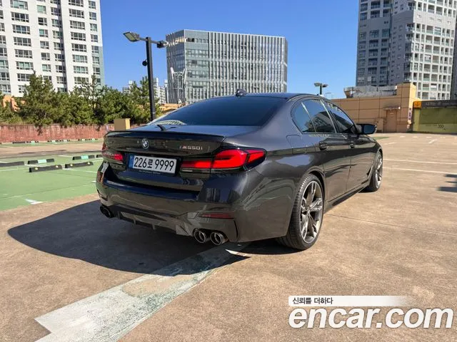BMW 5 Series G30 — Фото автомобиля 2