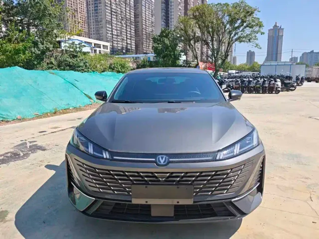 Фотография автомобиля — Changan Eado