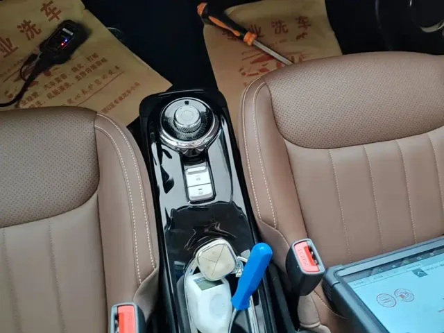 Wuling Bingo — Фото автомобиля 13