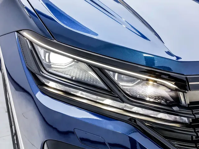 Volkswagen Touareg — Фото автомобиля 18