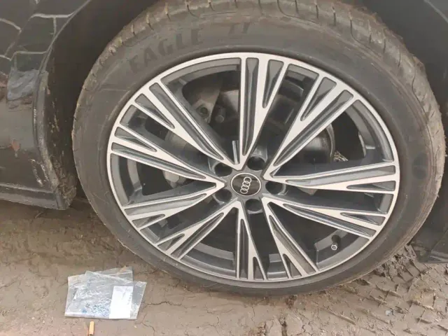 Audi A6L — Фото автомобиля 6