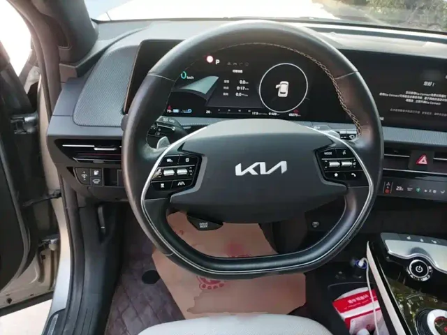 Kia EV6 — Фото автомобиля 10