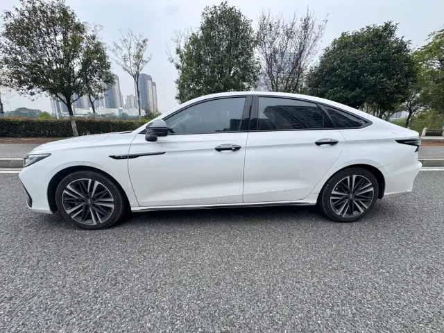Chery Arrizo 8 — Фото автомобиля 4