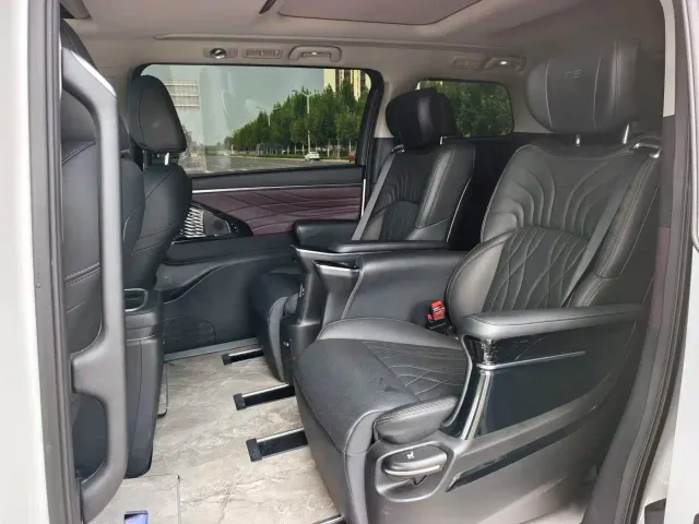 GAC Trumpchi M8 — Фото автомобиля 6