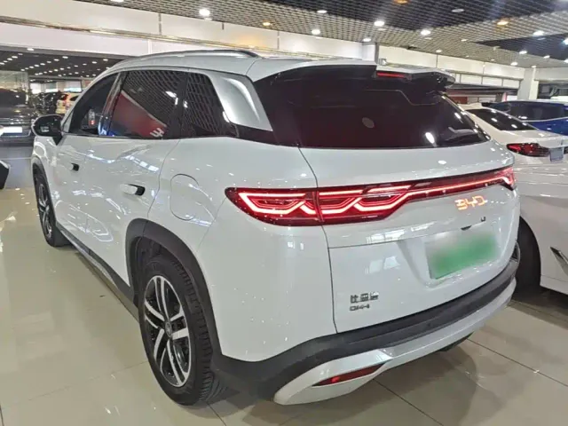 BYD Song L DM-i — Фото автомобиля 4