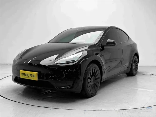 Фотография автомобиля — Tesla Model Y