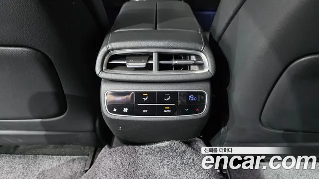 Genesis G80 Бензин 3.5 турбо AWD — Фото автомобиля 25
