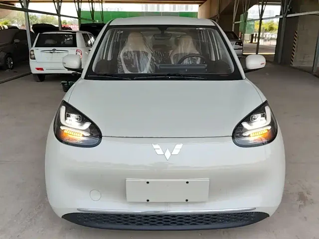 Wuling Bingo — Фото автомобиля 2