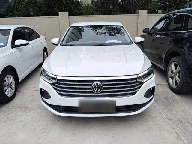 Volkswagen Lavida — Фото автомобиля 2