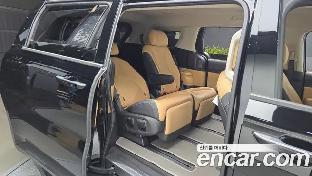 Kia Canival Carnival 4 поколение Бензин 7 мест Signature — Фото автомобиля 12