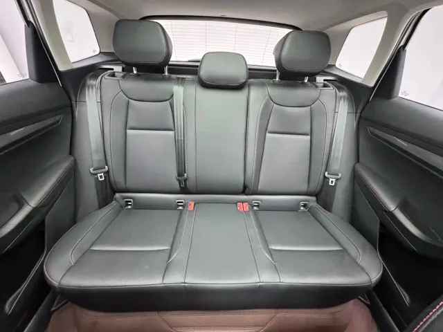 Skoda Karoq — Фото автомобиля 12