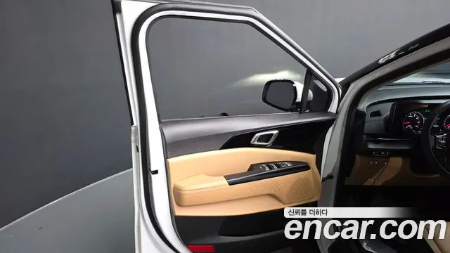 Kia Canival Carnival 4 поколение Бензин 9 мест Prestige — Фото автомобиля 19