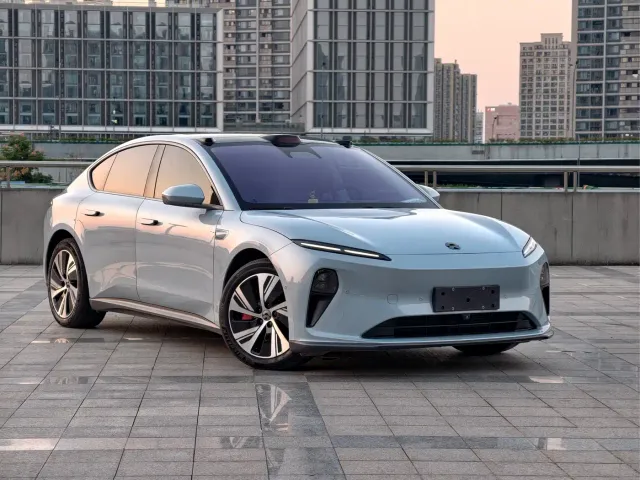 Nio ET5 — Фото автомобиля 3