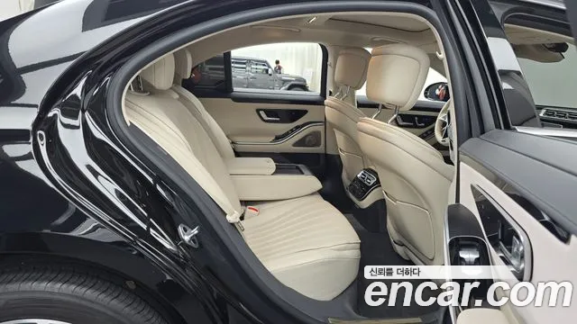 Mercedes-Benz S-Class S-класс W223 — Фото автомобиля 9