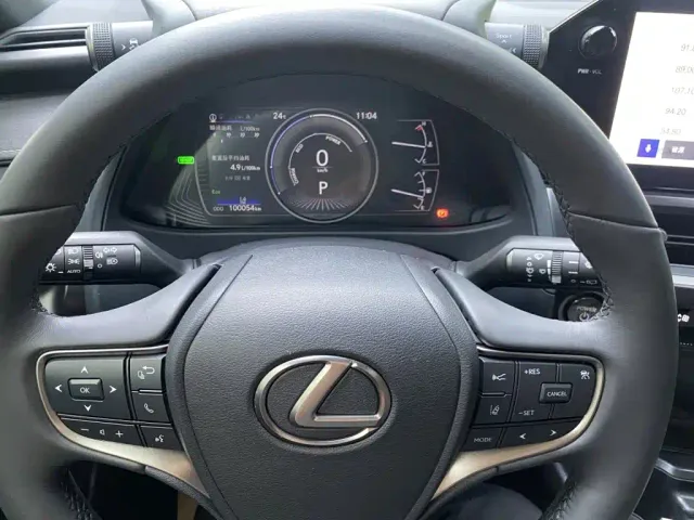 Lexus UX — Фото автомобиля 16