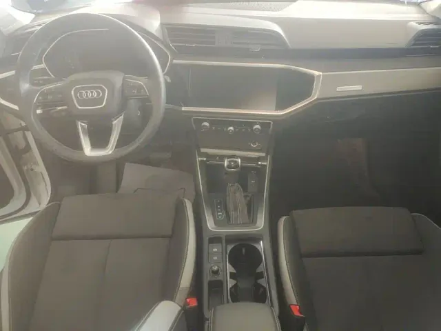 Audi Q3 — Фото автомобиля 9