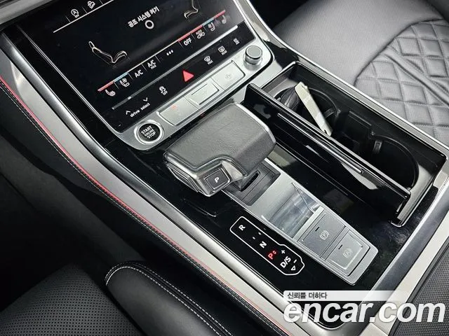 Audi Q8 50 TDI quattro Premium — Фото автомобиля 9