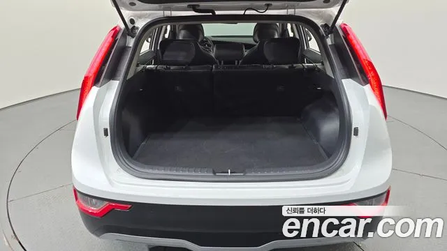 Kia Niro New — Фото автомобиля 23