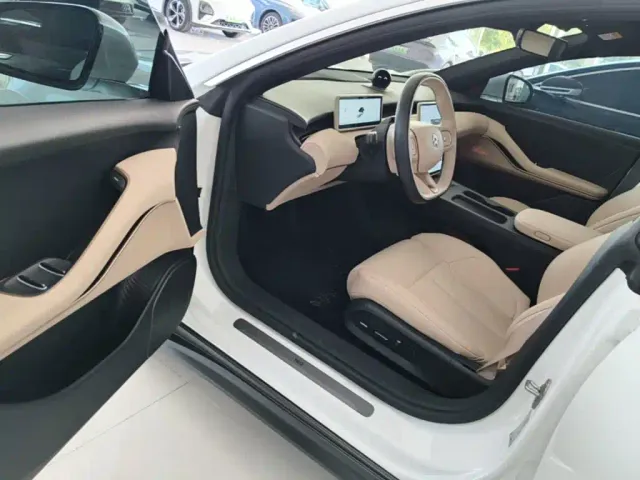 Nio ET5 — Фото автомобиля 15