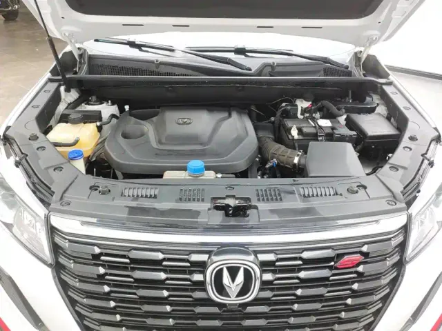 Changan CS75 — Фото автомобиля 10