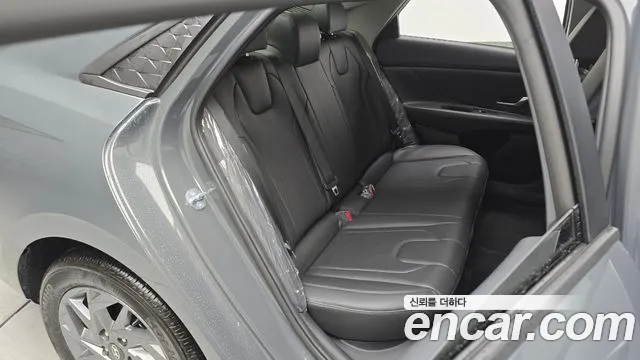 Hyundai Avante — Фото автомобиля 12