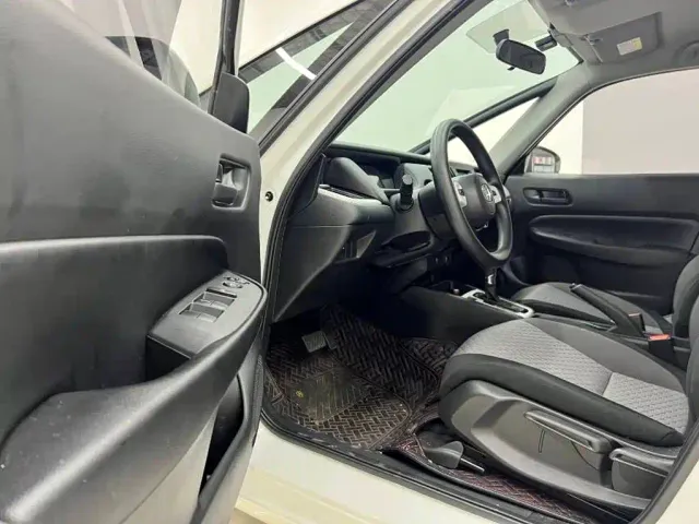Honda Fit — Фото автомобиля 9