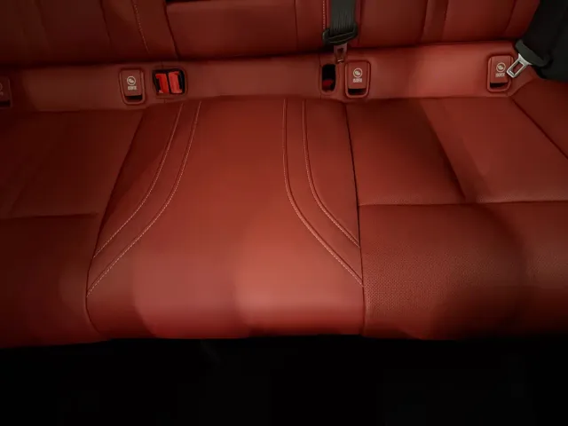 Xiaomi SU7 — Фото автомобиля 9