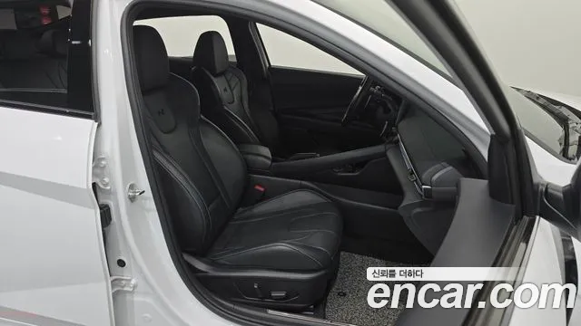 Hyundai Avante CN7 — Фото автомобиля 16