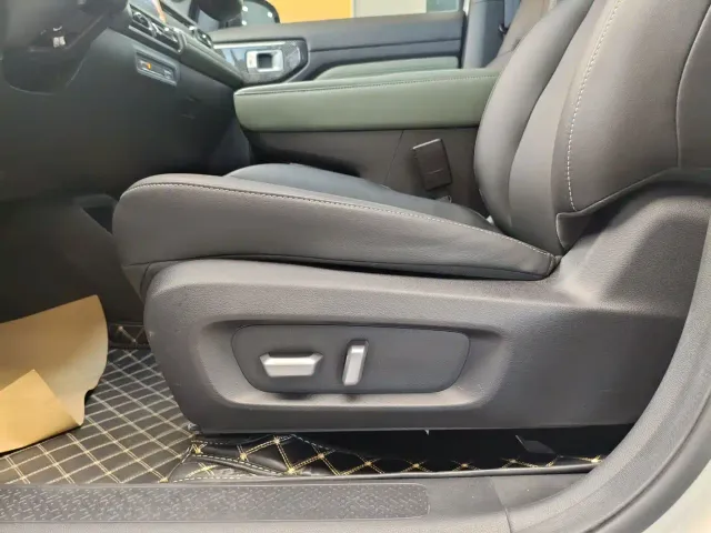 Baojun Yep Plus — Фото автомобиля 10