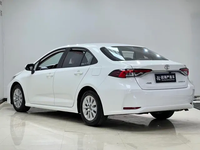 Toyota Corolla — Фото автомобиля 6